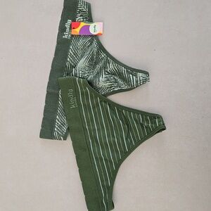 NWT! Kindly Woman's Green Patterned Underwear Thong Set